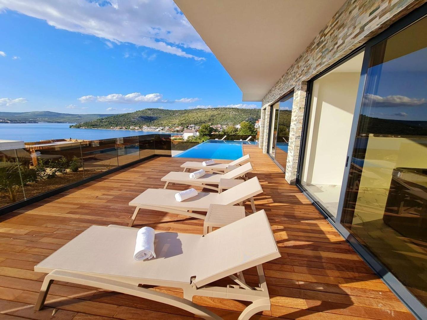 Ramarin 1 With Heated Pool, Jacuzzi And Sauna By The Sea In Rogoznica Villa Rogoznica (Sibenik-Knin)